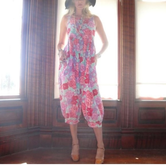 Vintage 80s Laura Ashley Pink Floral Cotton
Sleeveless Jumpsuit - Picture 15 of 15